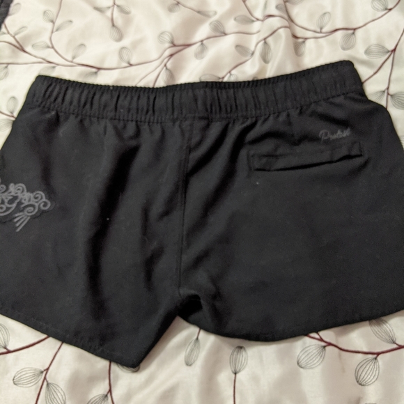 Brand new womens shorts. So cute! - Picture 2 of 4